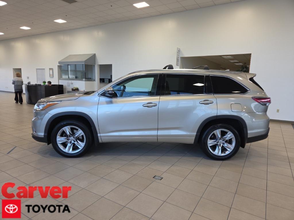 used 2015 Toyota Highlander car, priced at $17,608