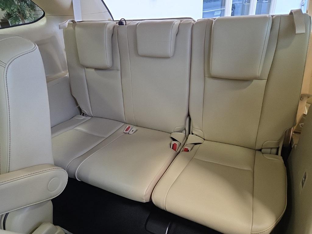 used 2019 Toyota Highlander car, priced at $31,002