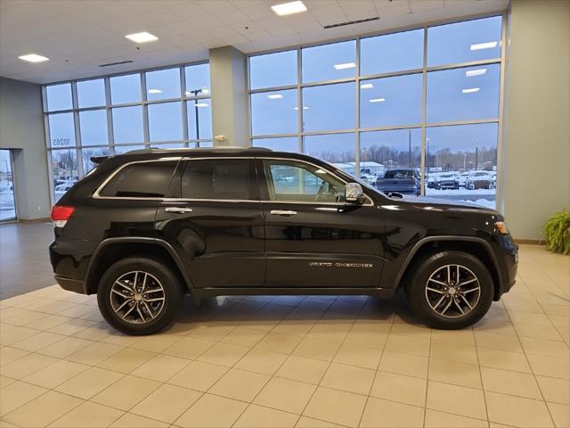 used 2017 Jeep Grand Cherokee car, priced at $13,821