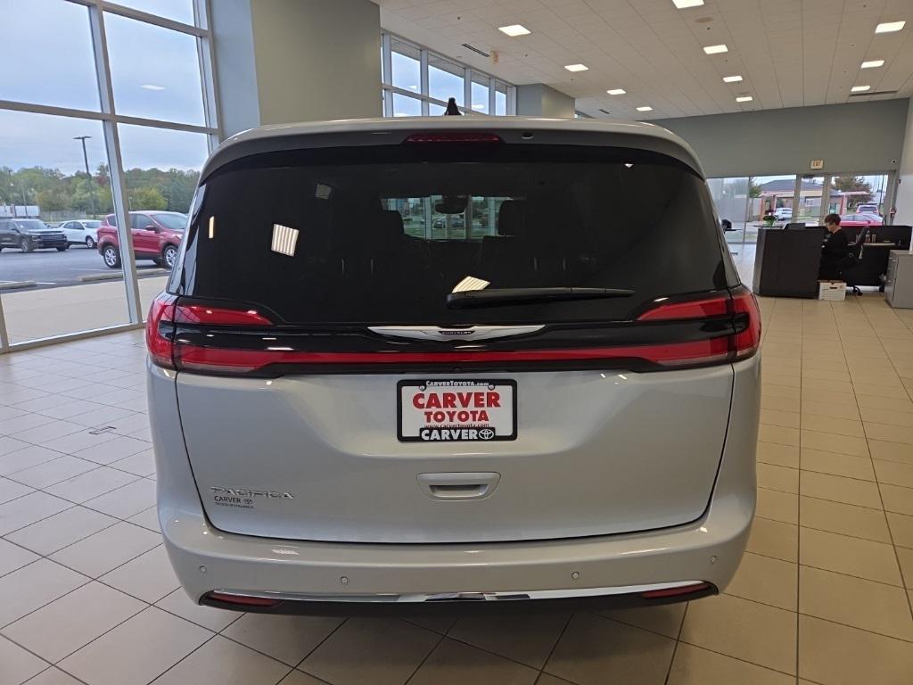 used 2024 Chrysler Pacifica car, priced at $34,652
