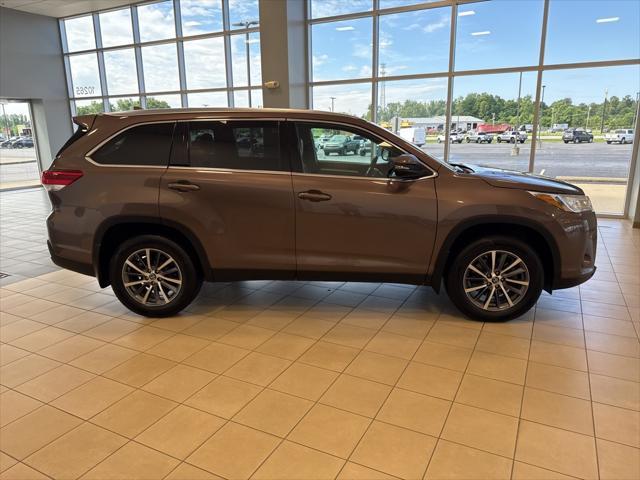 used 2019 Toyota Highlander car, priced at $28,034