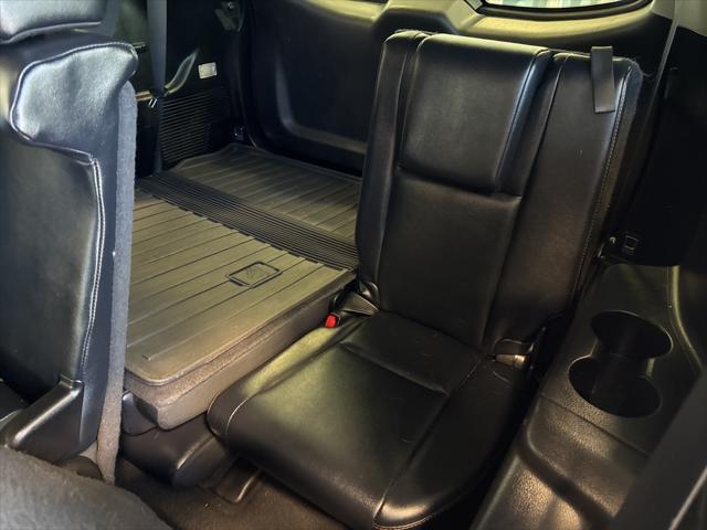 used 2019 Toyota Highlander car, priced at $28,034