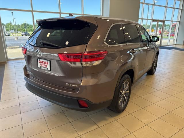used 2019 Toyota Highlander car, priced at $28,034