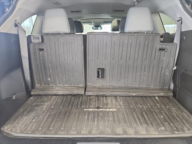 used 2022 Toyota Highlander car, priced at $36,646