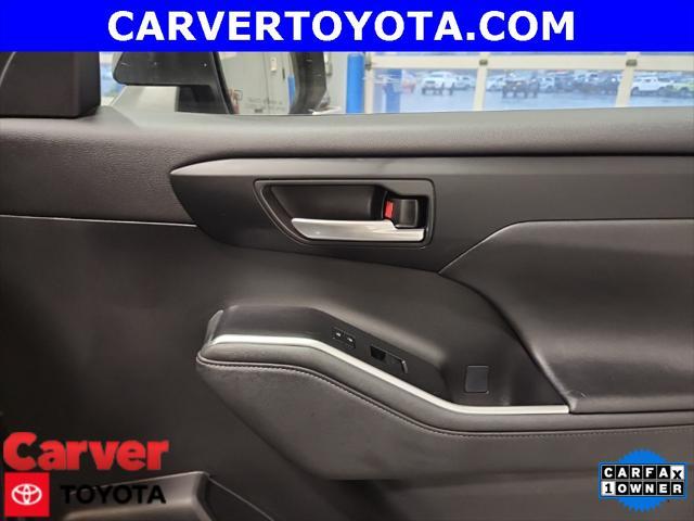 used 2023 Toyota Highlander car, priced at $38,523