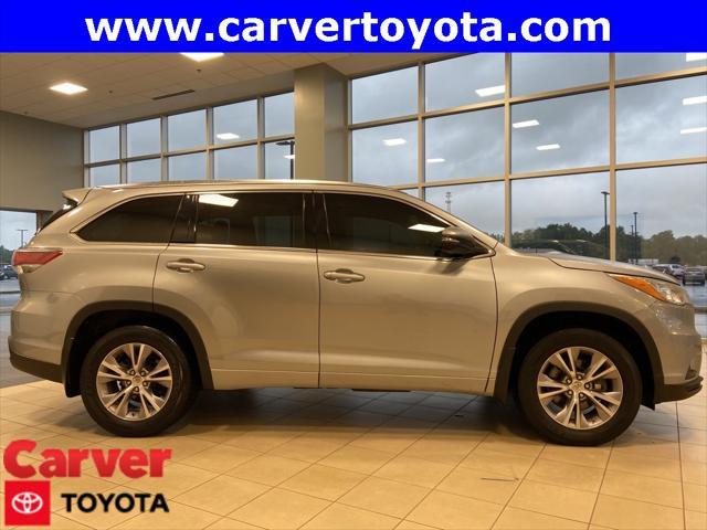 used 2015 Toyota Highlander car, priced at $16,999