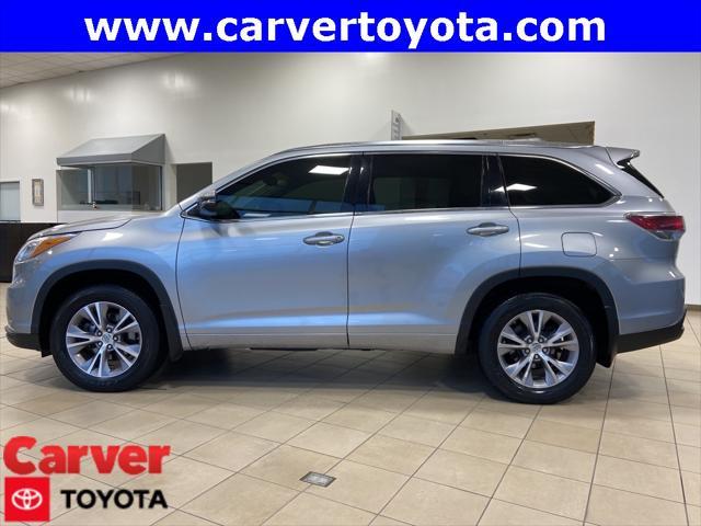 used 2015 Toyota Highlander car, priced at $16,999