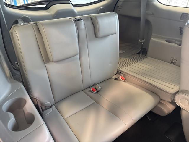 used 2019 Toyota Highlander Hybrid car, priced at $33,087