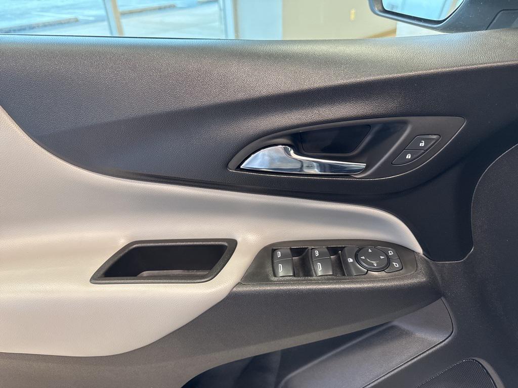 used 2022 Chevrolet Equinox car, priced at $21,500