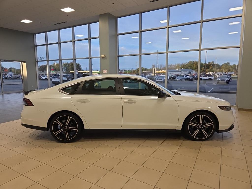 used 2023 Honda Accord Hybrid car, priced at $28,437