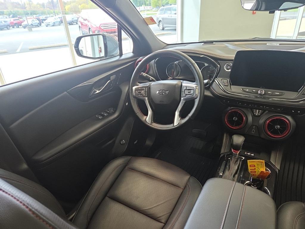 used 2024 Chevrolet Blazer car, priced at $35,995