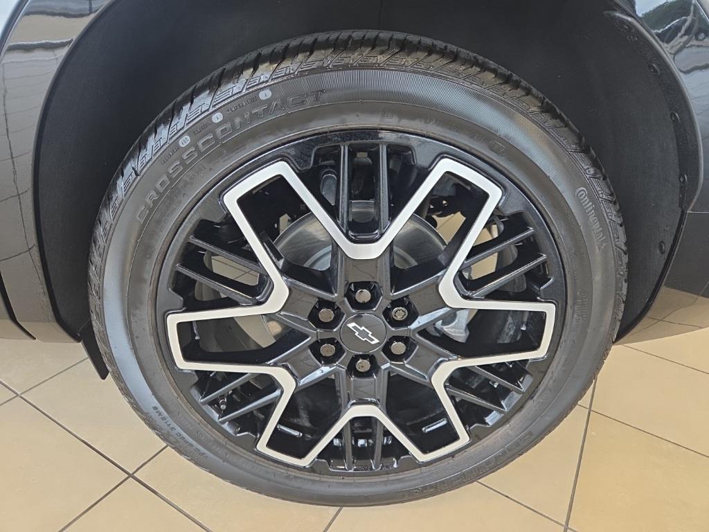 used 2024 Chevrolet Blazer car, priced at $35,995