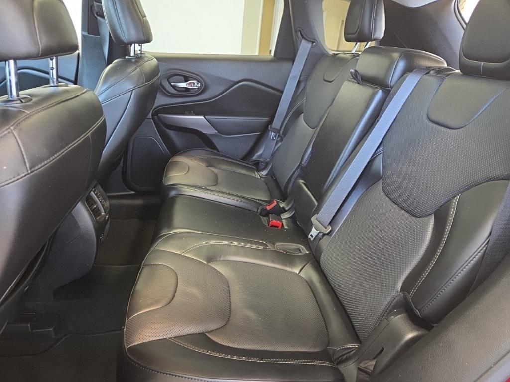 used 2021 Jeep Cherokee car, priced at $18,595