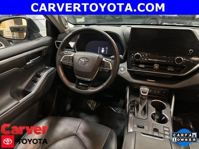 used 2023 Toyota Highlander car, priced at $44,116