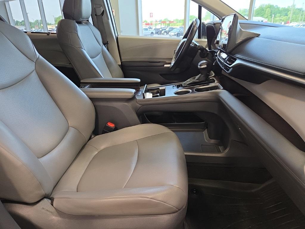 used 2021 Toyota Sienna car, priced at $30,231
