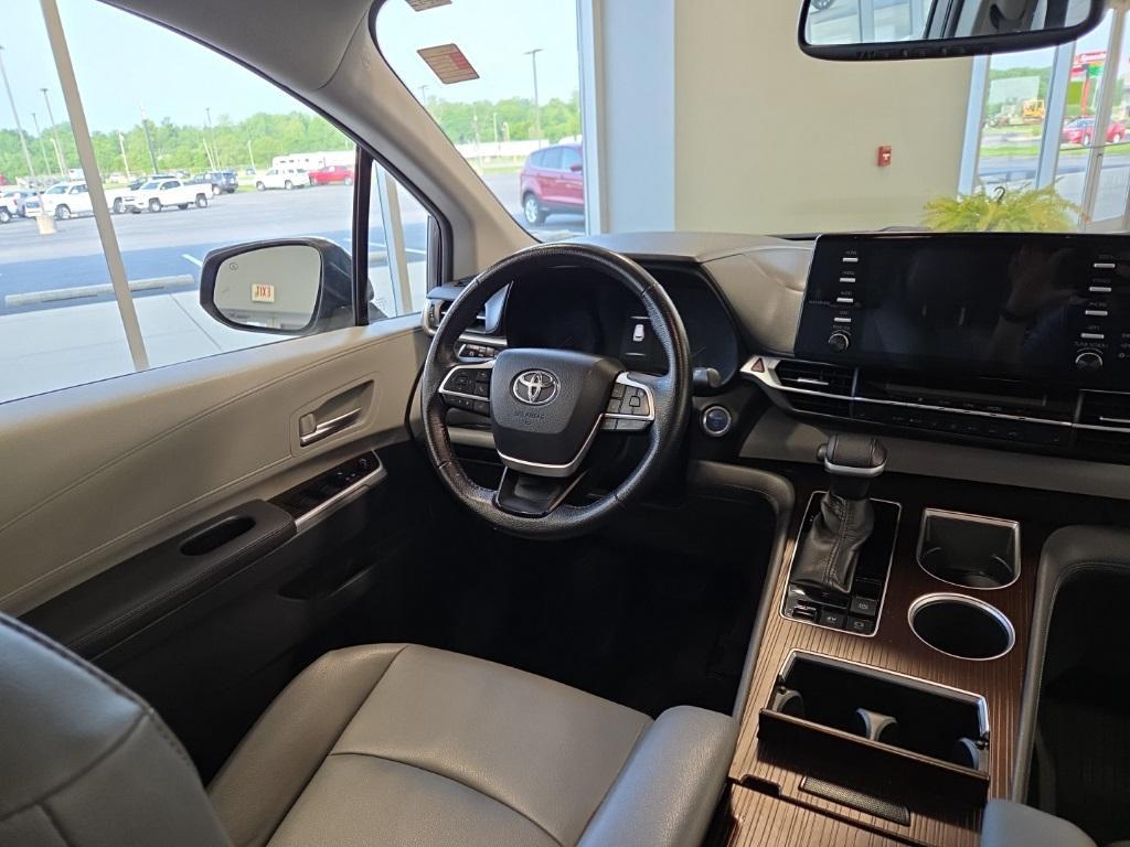used 2021 Toyota Sienna car, priced at $30,231