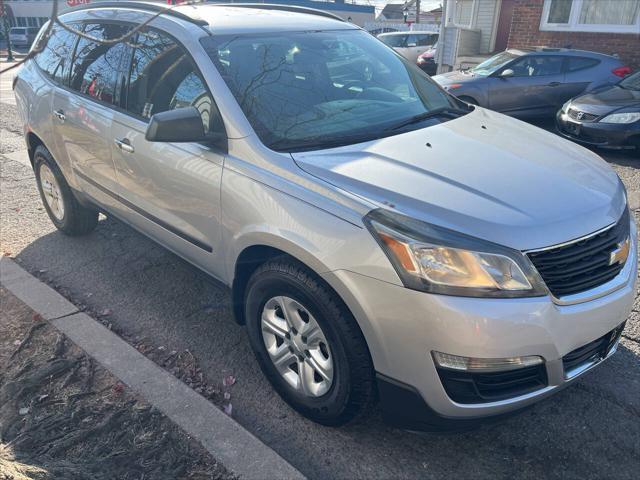 used 2014 Chevrolet Traverse car, priced at $5,999