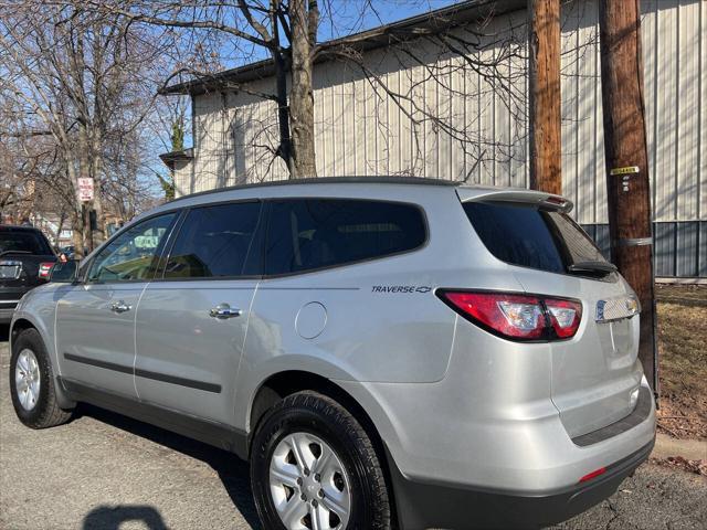 used 2014 Chevrolet Traverse car, priced at $5,999