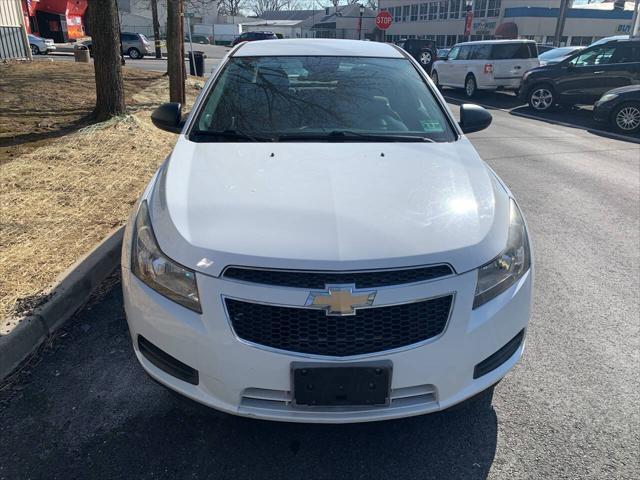 used 2014 Chevrolet Cruze car, priced at $5,999