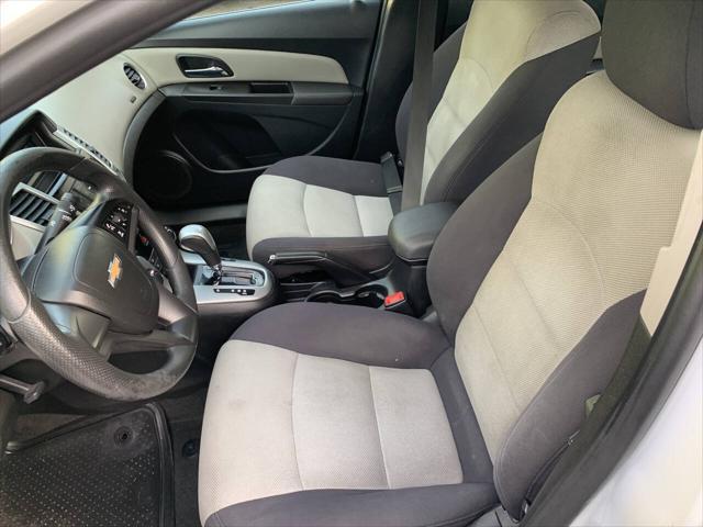 used 2014 Chevrolet Cruze car, priced at $5,999