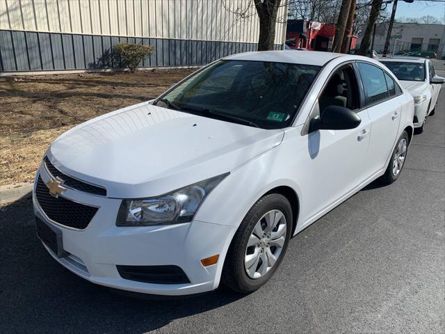 used 2014 Chevrolet Cruze car, priced at $5,999