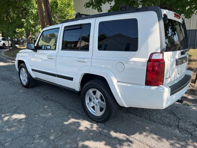 used 2008 Jeep Commander car, priced at $4,999