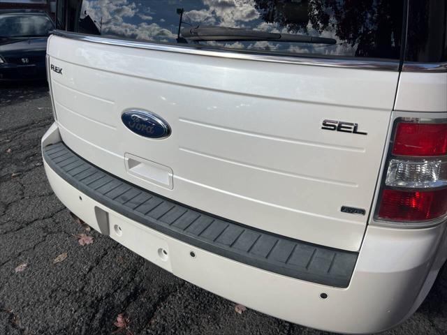 used 2011 Ford Flex car, priced at $3,999