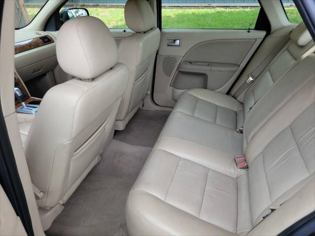 used 2005 Ford Five Hundred car, priced at $2,999