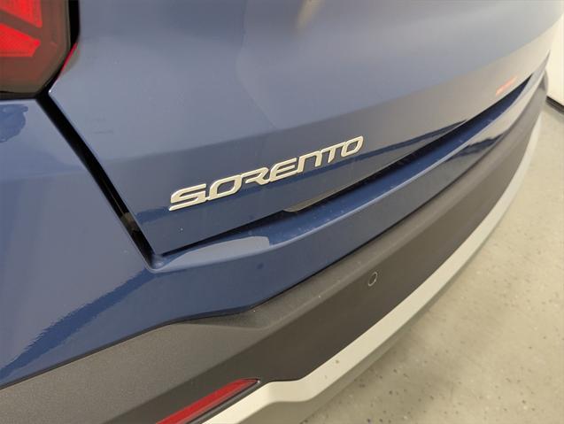 new 2025 Kia Sorento car, priced at $38,705