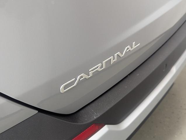 new 2025 Kia Carnival Hybrid car, priced at $46,150
