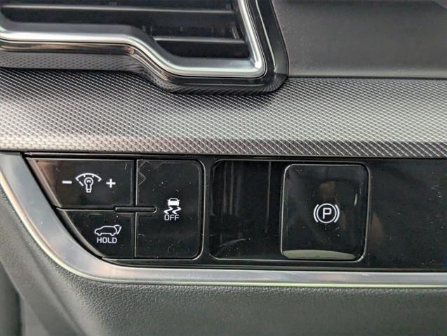 new 2025 Kia Sportage car, priced at $33,207