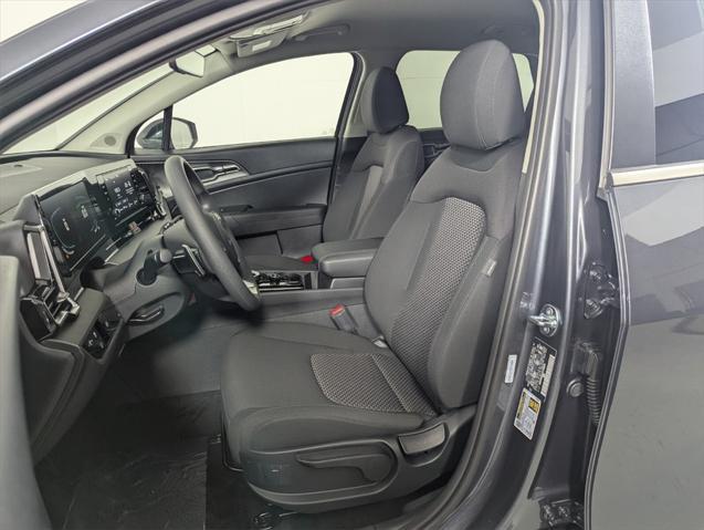 new 2025 Kia Sportage Hybrid car, priced at $31,105