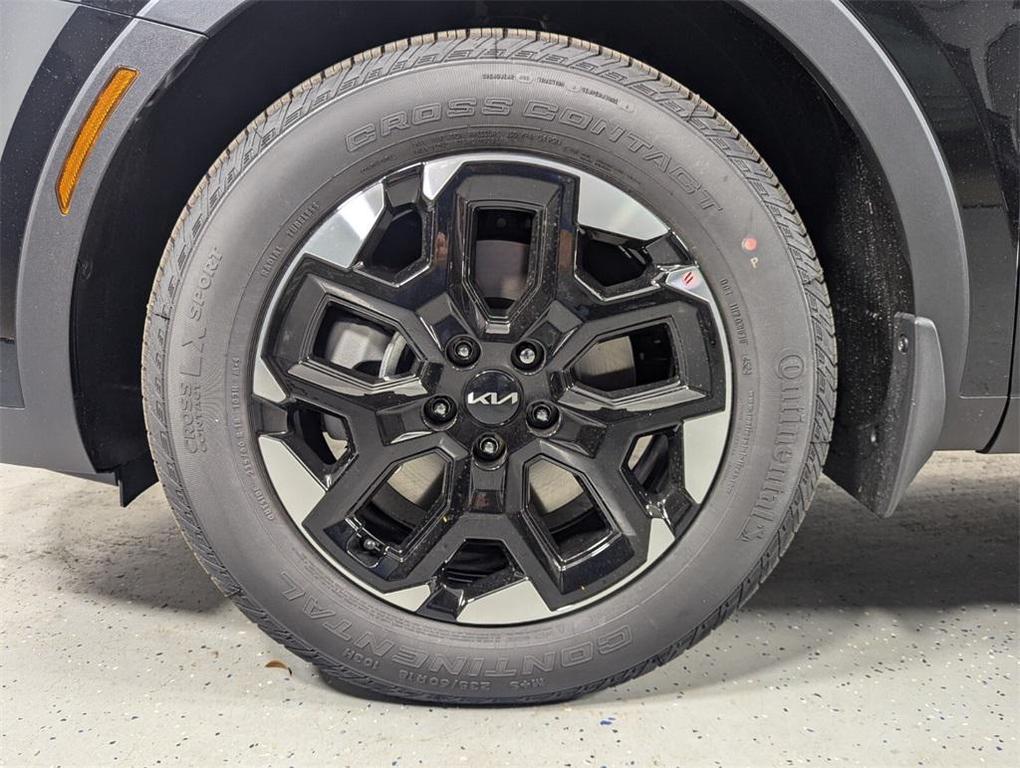 new 2025 Kia Sorento car, priced at $37,586