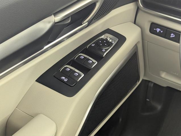 new 2025 Kia Telluride car, priced at $40,301