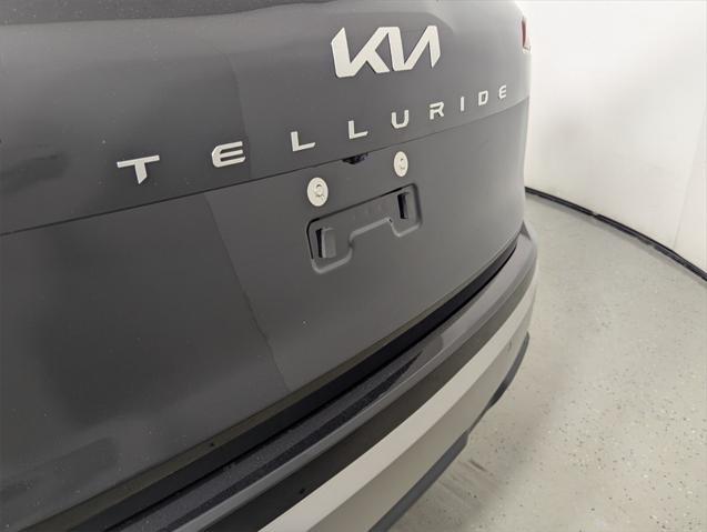 new 2025 Kia Telluride car, priced at $40,301
