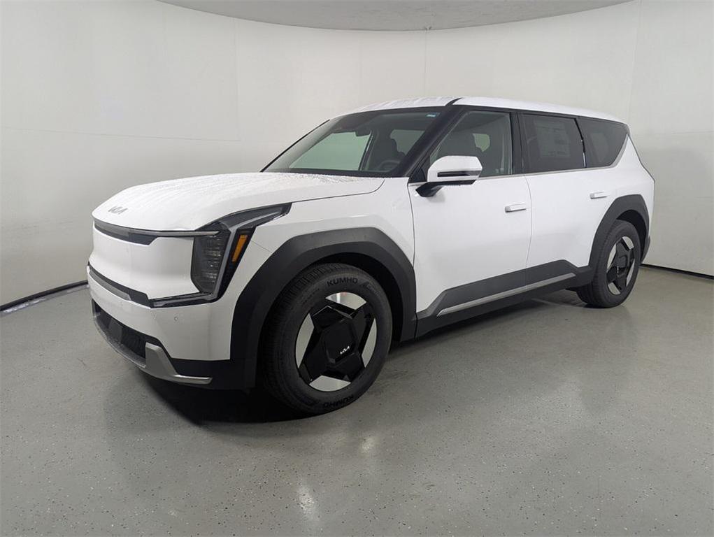 new 2026 Kia EV9 car, priced at $52,770