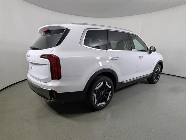 new 2025 Kia Telluride car, priced at $40,200