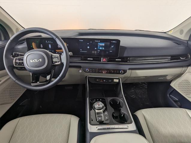 new 2025 Kia Carnival Hybrid car, priced at $45,860