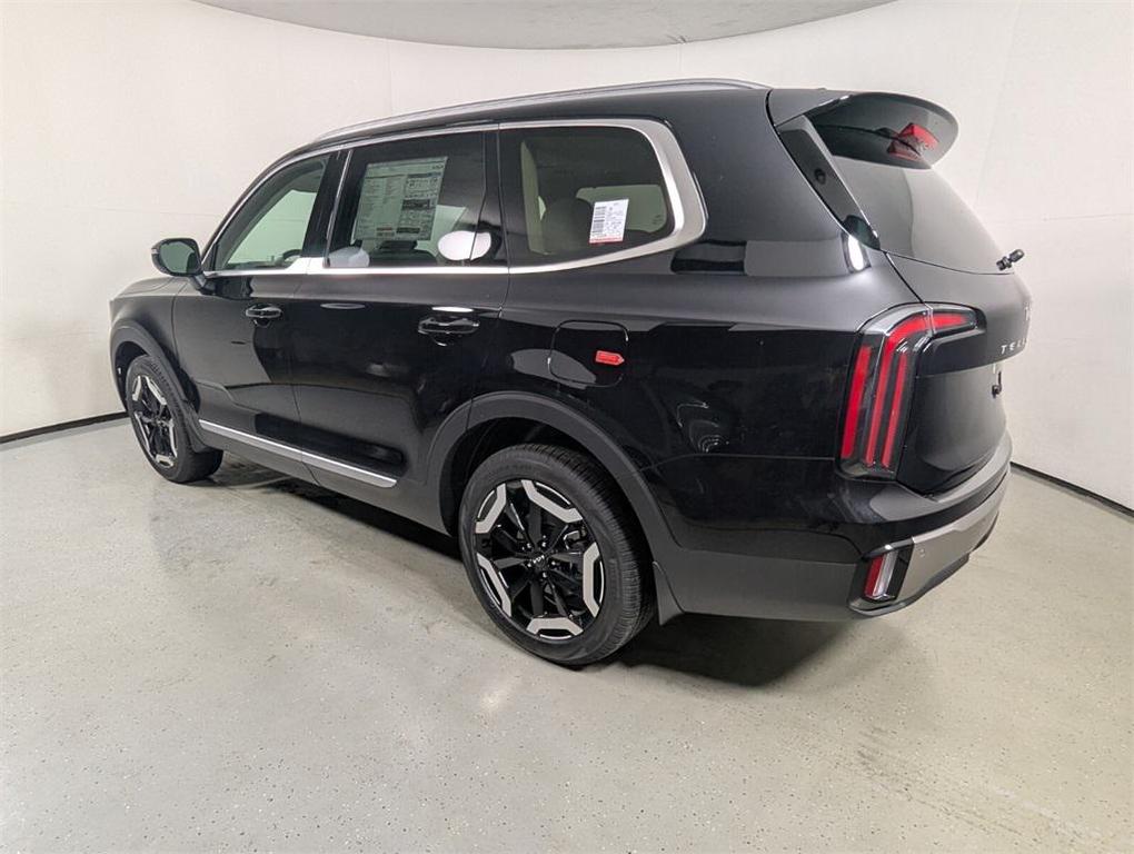 new 2025 Kia Telluride car, priced at $42,204