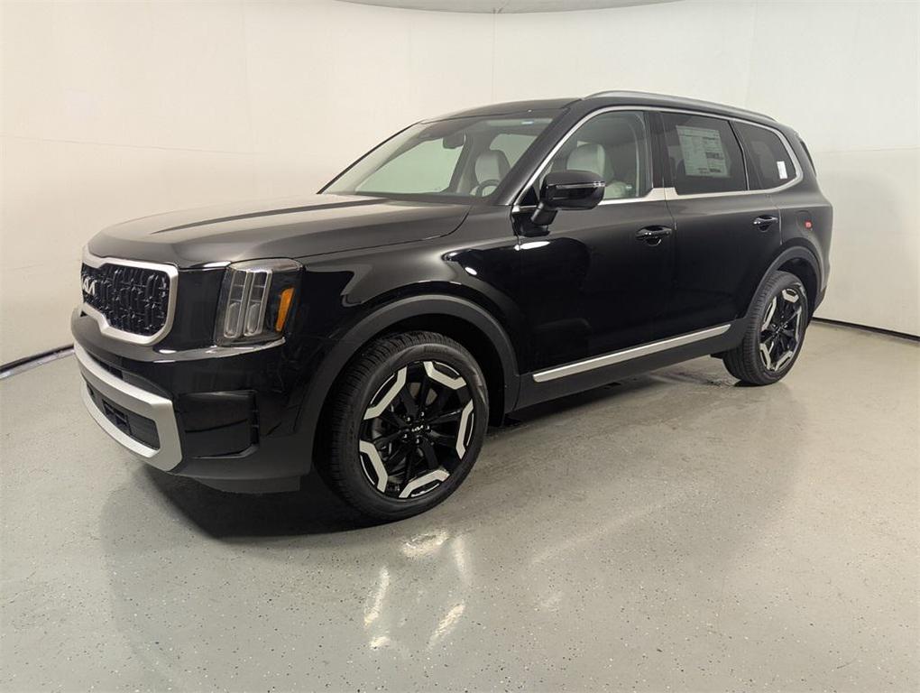 new 2025 Kia Telluride car, priced at $42,204