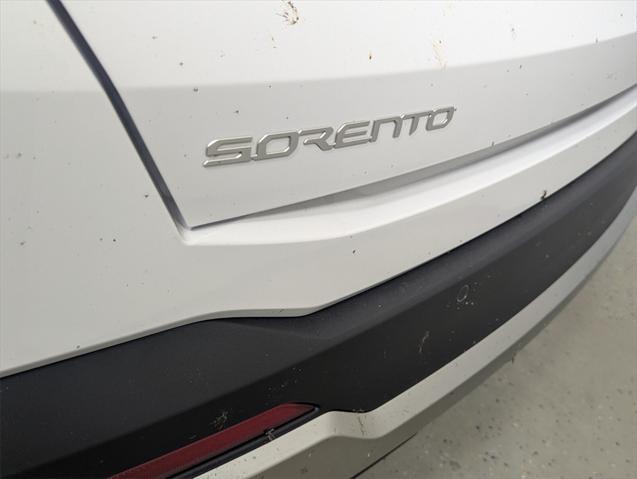 new 2025 Kia Sorento car, priced at $38,546