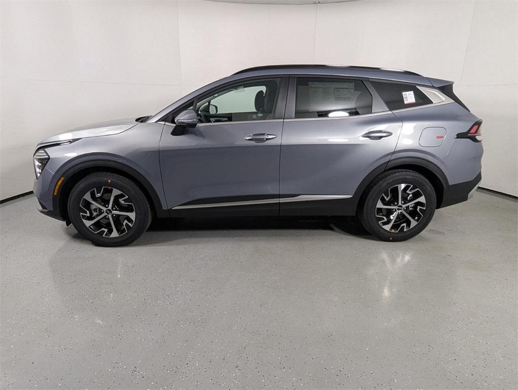 new 2025 Kia Sportage car, priced at $30,723