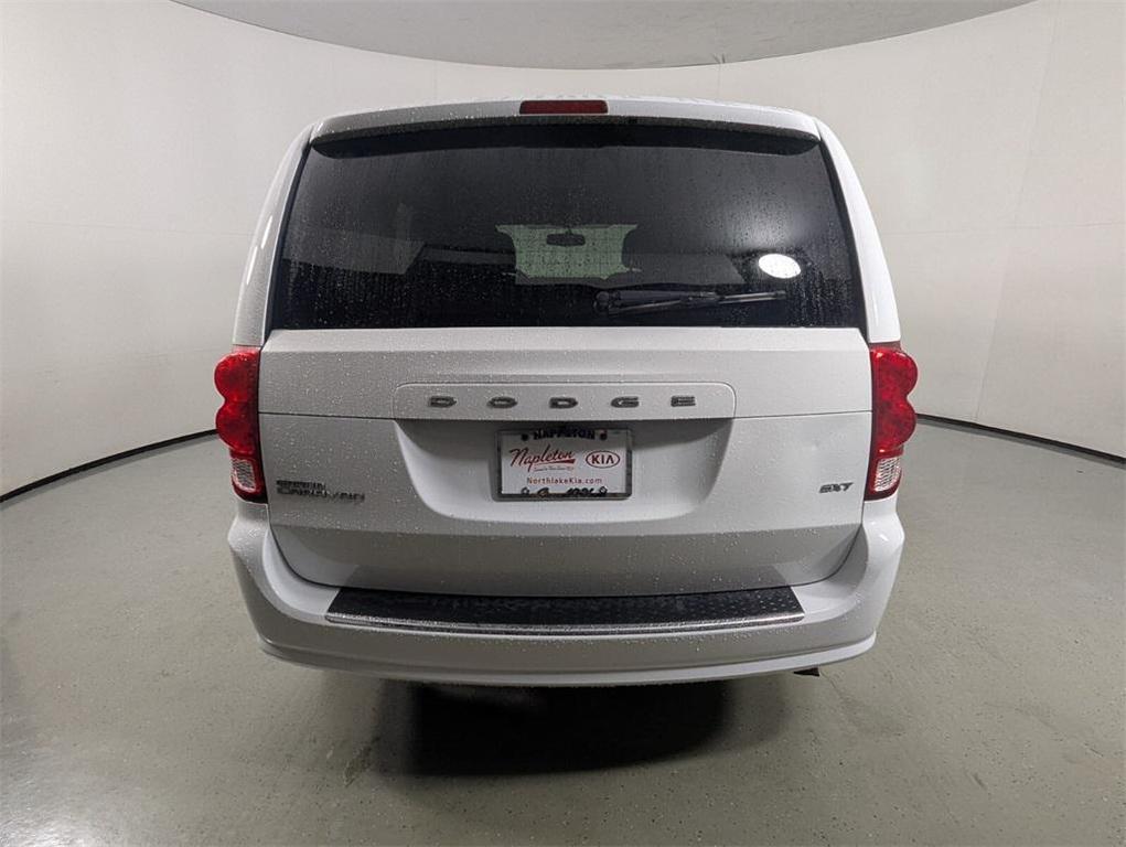 used 2016 Dodge Grand Caravan car