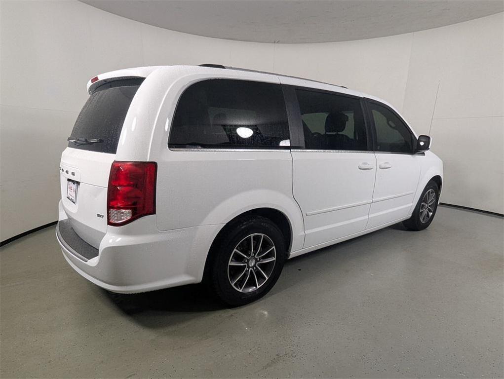 used 2016 Dodge Grand Caravan car