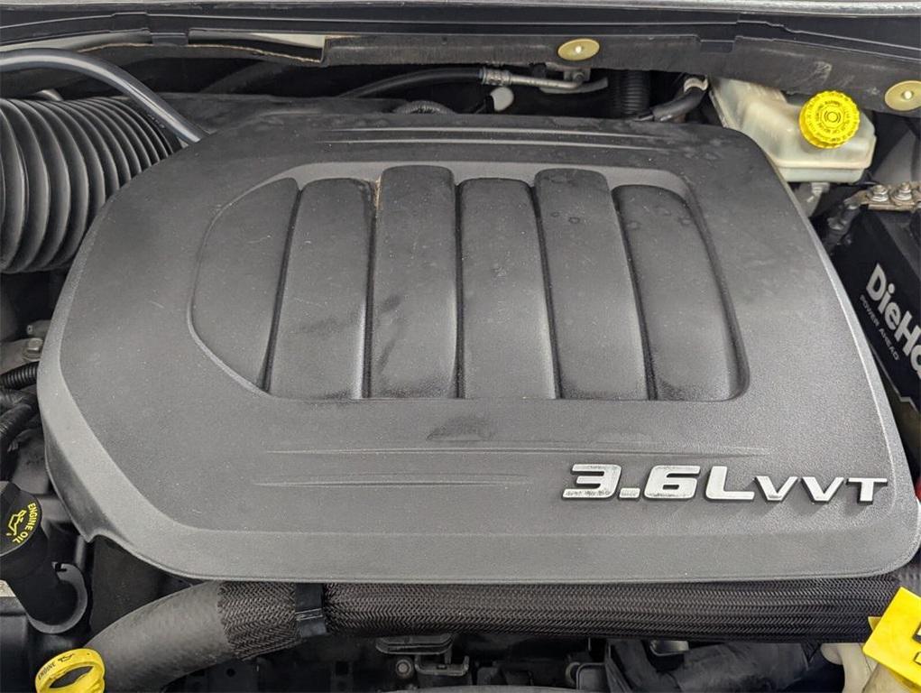 used 2016 Dodge Grand Caravan car