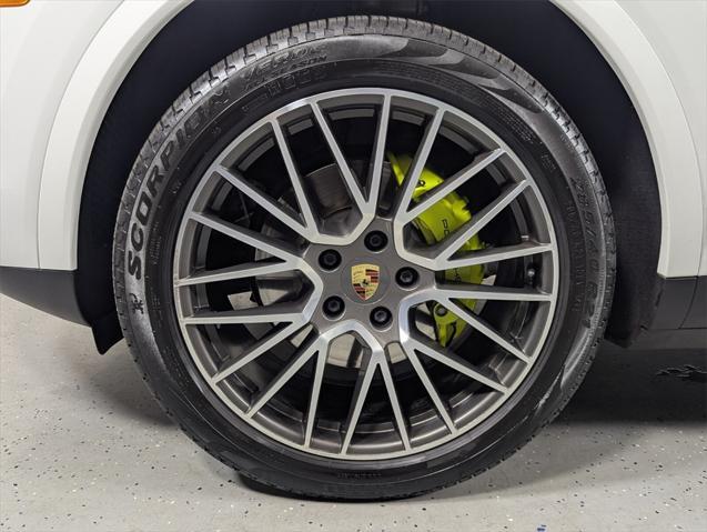used 2021 Porsche Cayenne E-Hybrid car, priced at $46,991