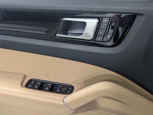 used 2021 Porsche Cayenne E-Hybrid car, priced at $46,991