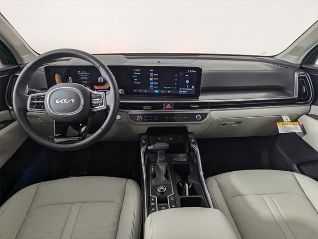 new 2025 Kia Sorento car, priced at $39,330