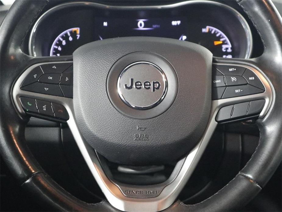 used 2020 Jeep Grand Cherokee car, priced at $17,900