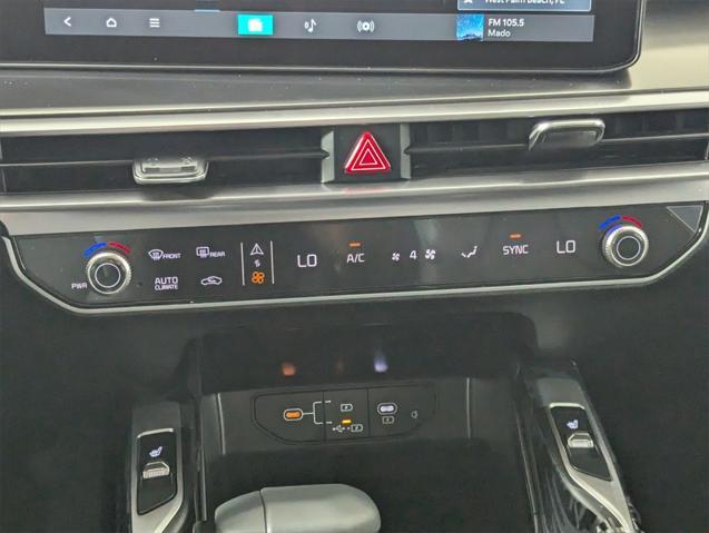 new 2025 Kia Sorento car, priced at $38,495